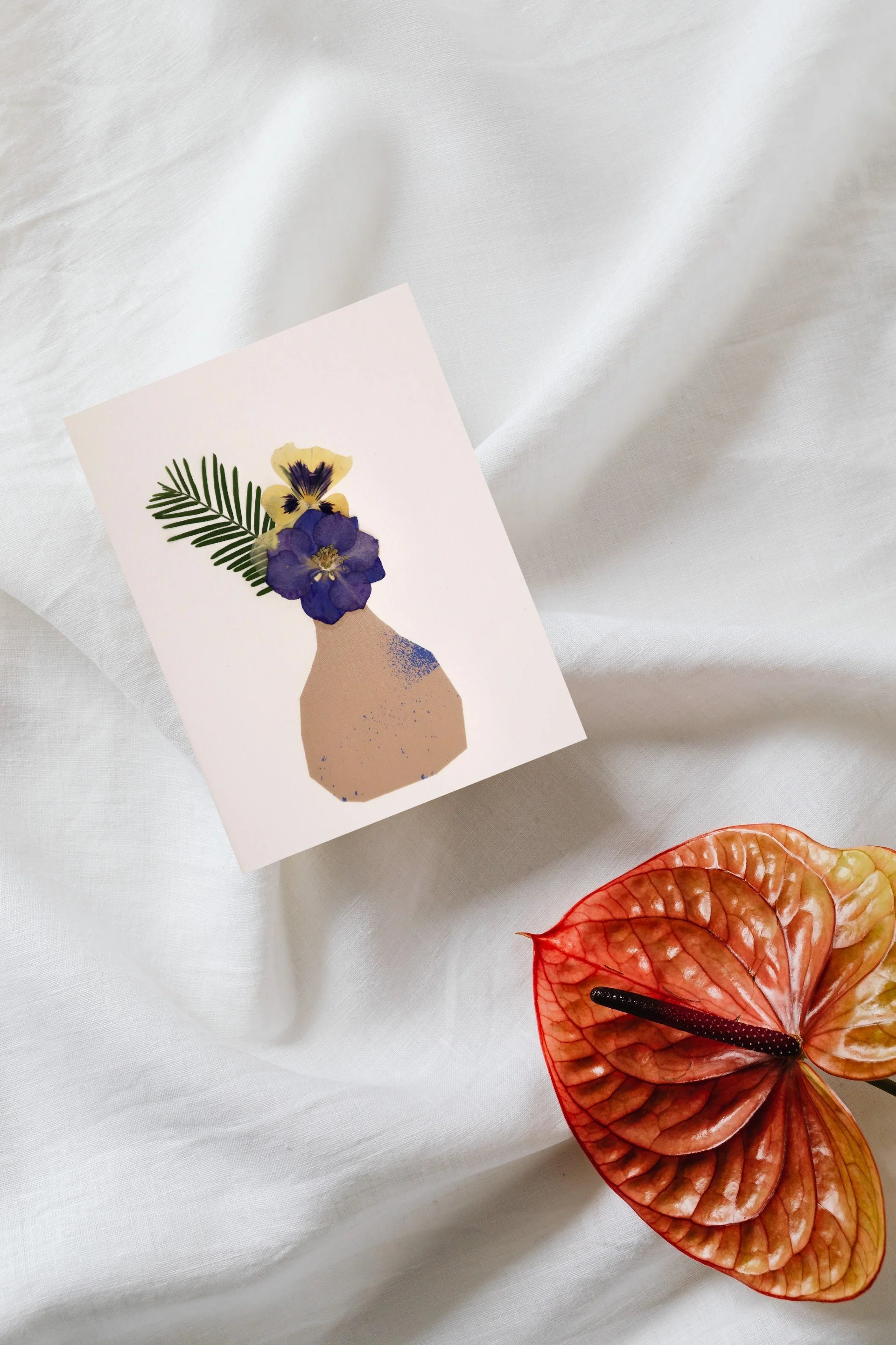 Violet Abstract Vase Card - Image 5
